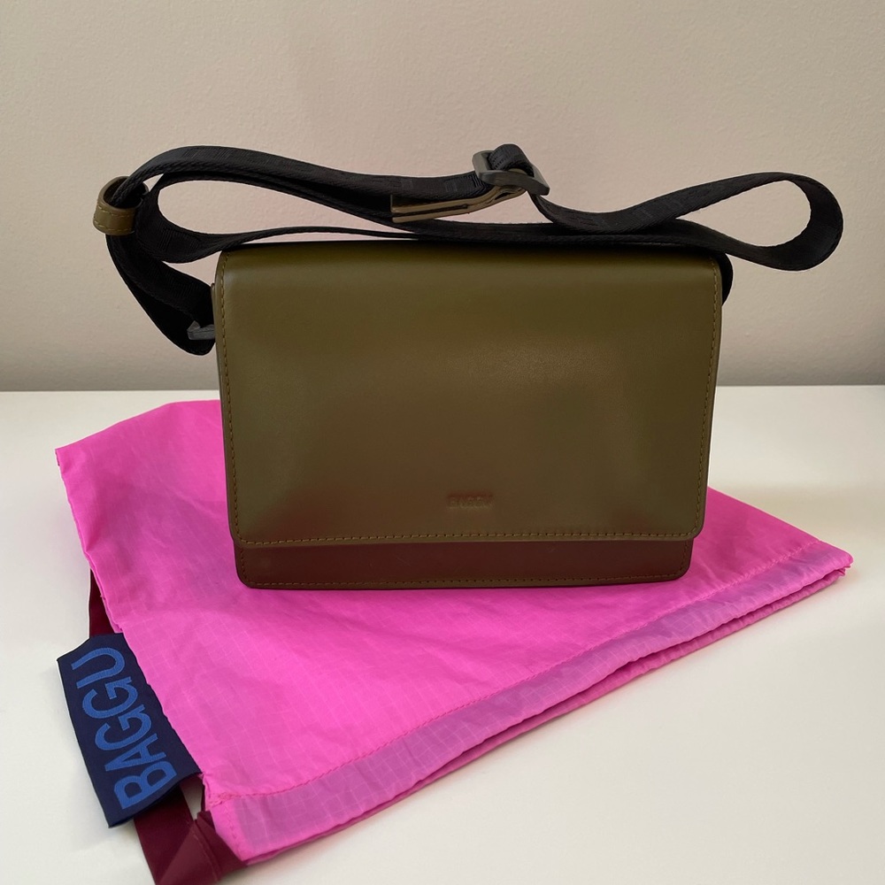 *RARE* Leather Baggu Small Block Purse - Kelp